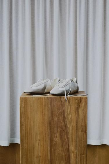 حذاء رياضي جلدي آرون ليفين × Zara - أبيض الخاص بـ Zara