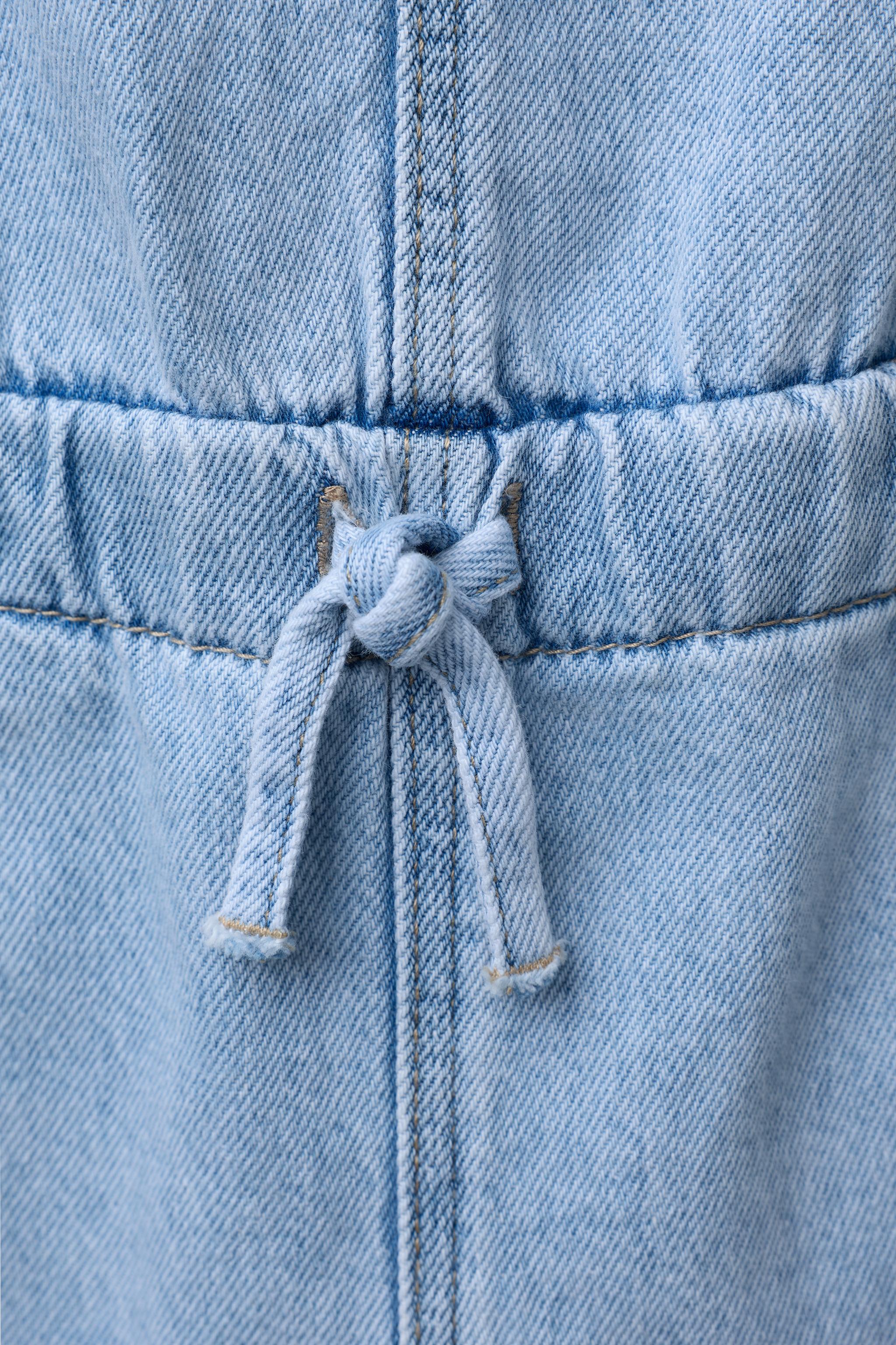 LONG DENIM OVERALLS WITH HEART PATCH