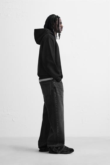 SWEAT À CAPUCHE BASIQUE - Noir de Zara - Image 3
