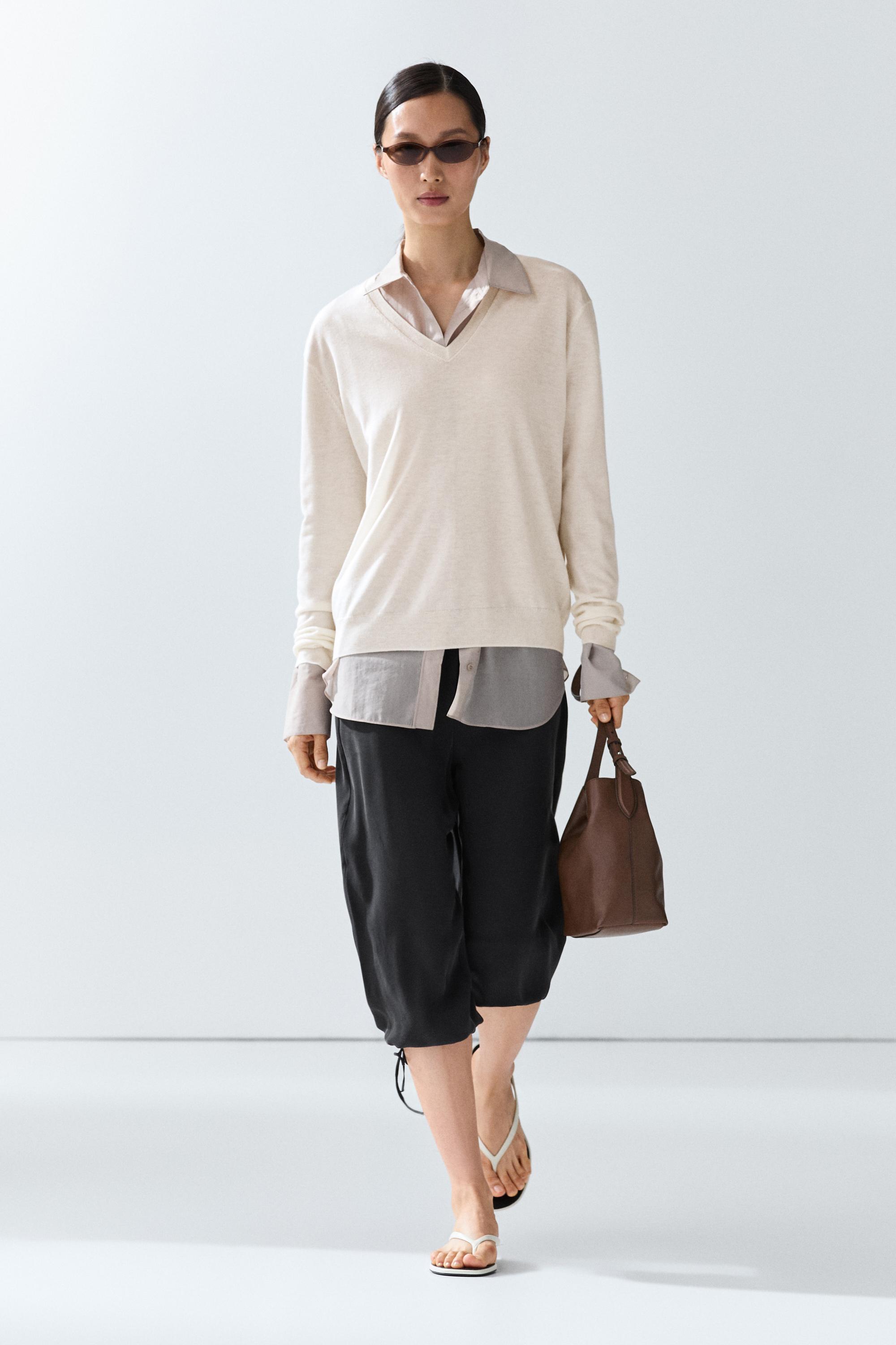 V-neck knit sweater — Ecru