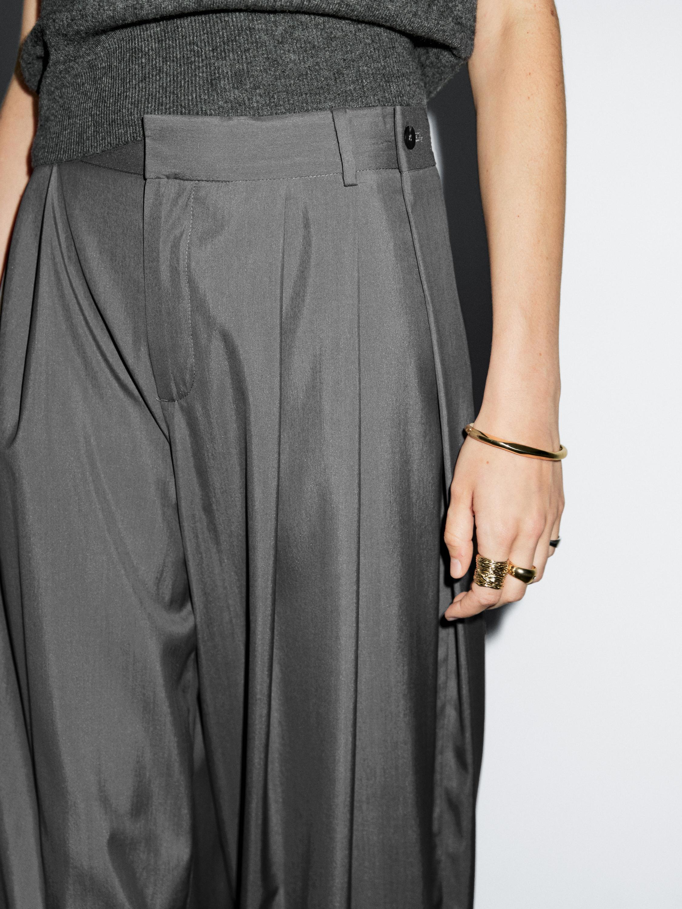 Pantalon fluide à pinces