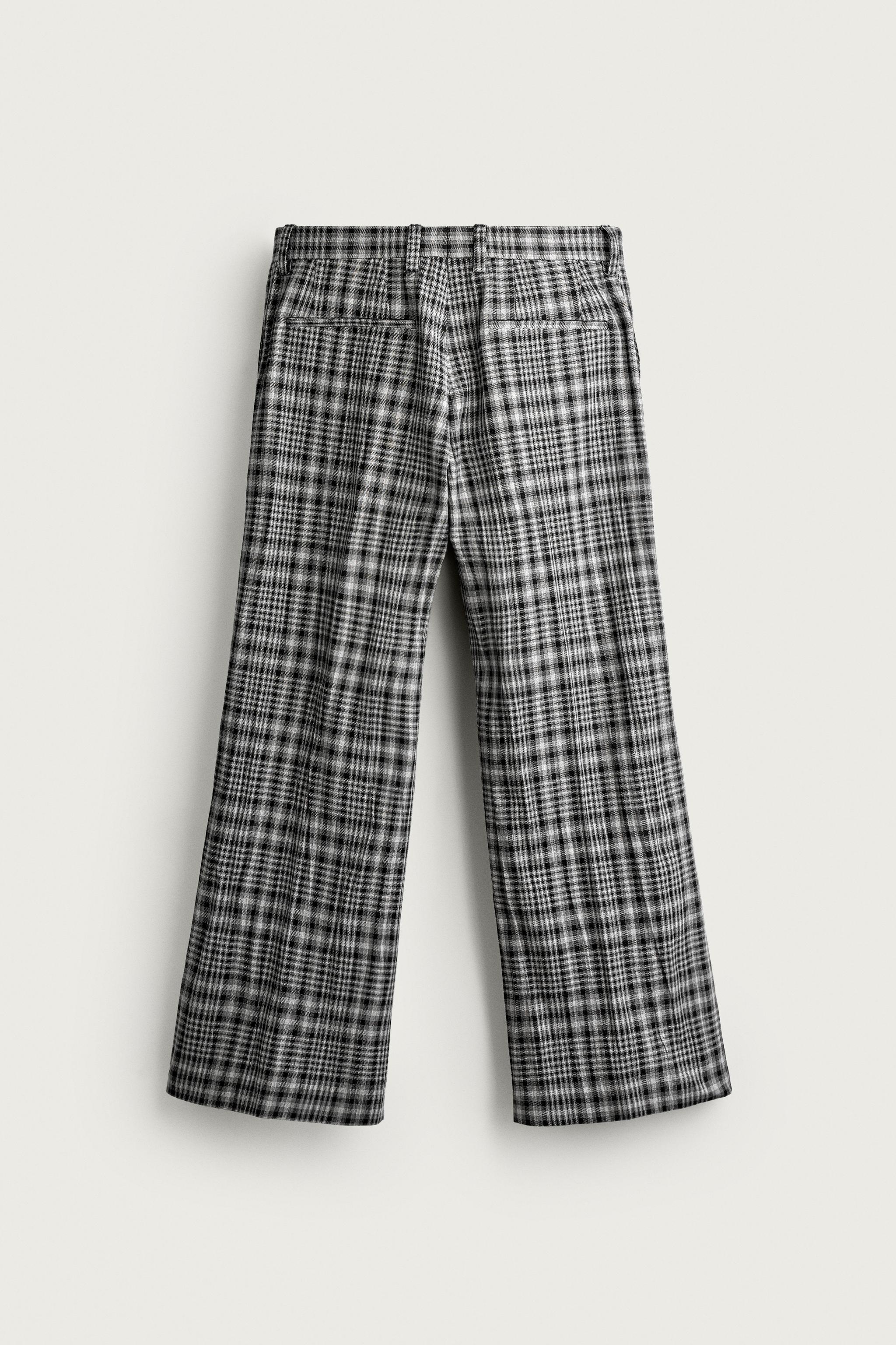 CHECKERED FLARE FIT PANTS