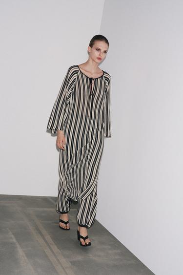 ТРИКОТАЖНОЕ ПЛАТЬЕ В ПОЛОСКУ С ЛЬНОМ — ЭКРЮ / ЧЕРНЫЙ от Zara