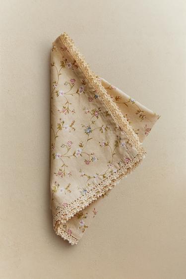 PACK OF FLORAL COTTON NAPKIN (PACK OF 2) - Butter by Zara - Image 6