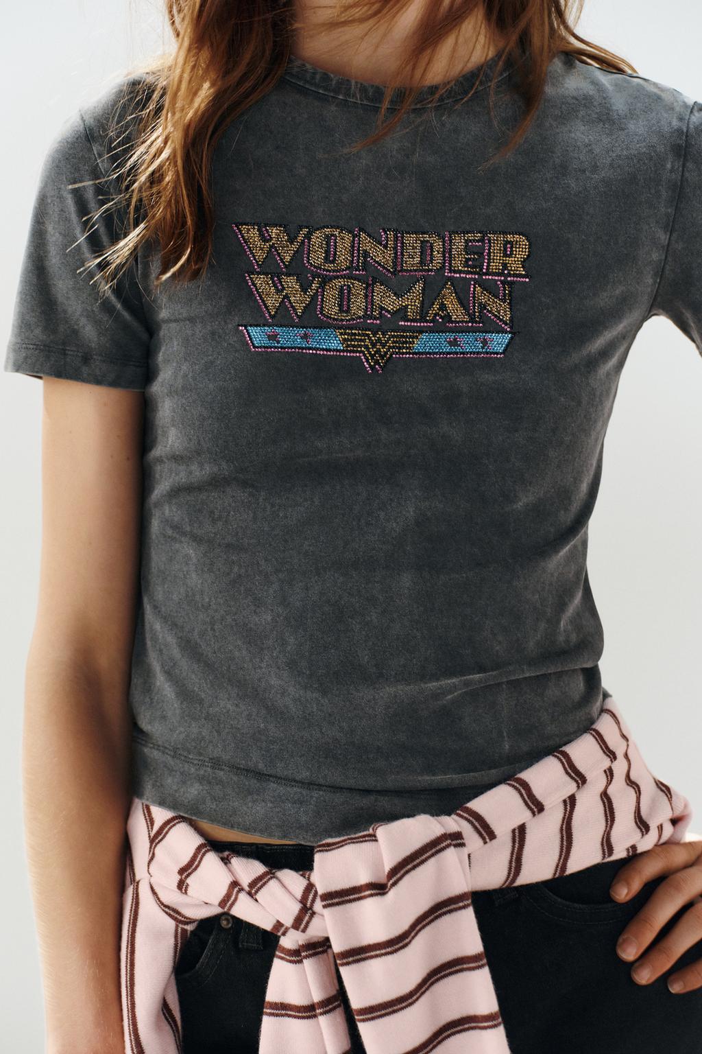 WONDER WOMAN © SHINY T-SHIRT
