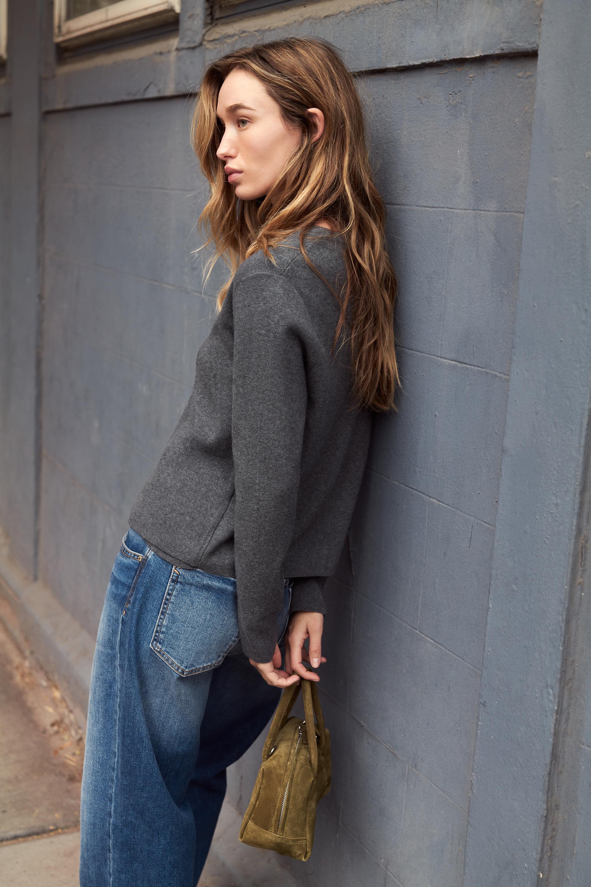 BASIC KNIT BUTTON CARDIGAN