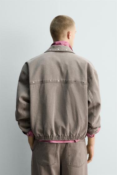 BLOUSON COUPE DÉCONTRACTÉE À CLOUS - Sable / Chiné de Zara - Image 2