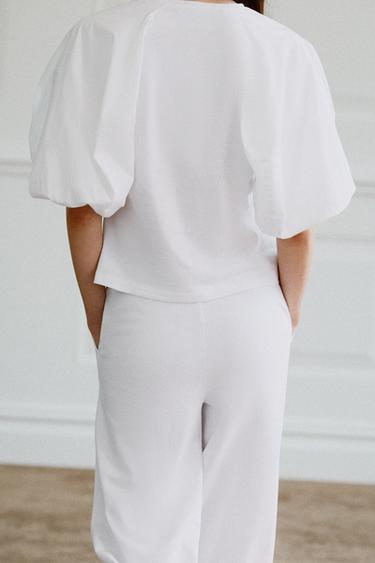 T-SHIRT EN MATIÈRES VARIÉES À MANCHES BOUFFANTES - Blanc de Zara - Image 2
