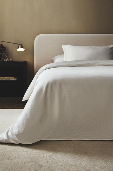 SATEEN JACQUARD DUVET COVER (300 THREAD COUNT) - Oyster-white by Zara