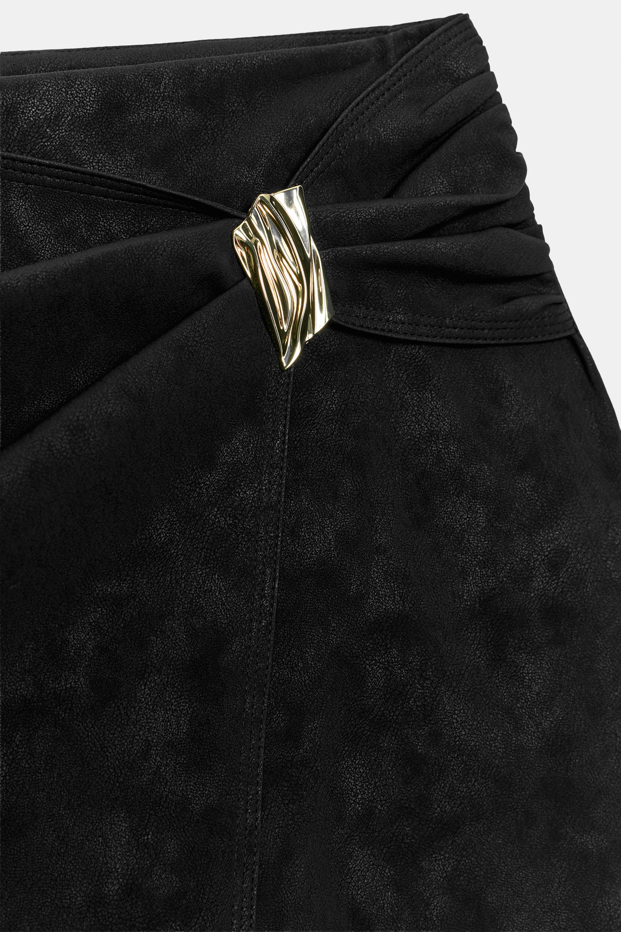 FAUX LEATHER SKORT