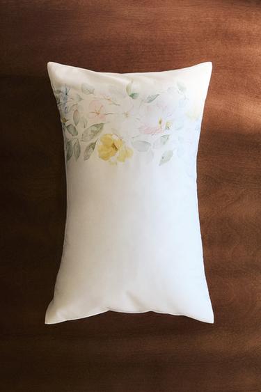 WATERCOLOUR FLOWER PRINT PILLOWCASE - Oyster-white by Zara - Image 5
