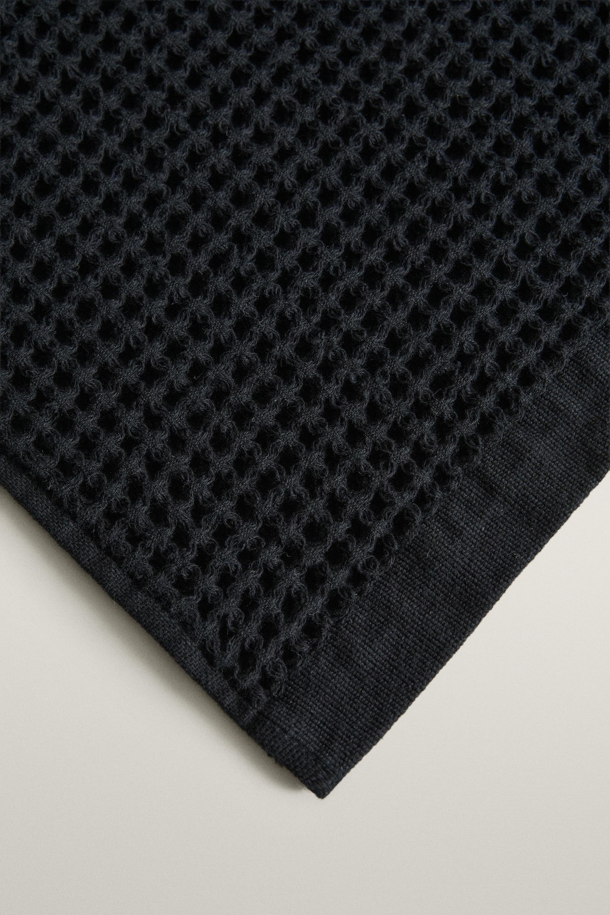 WAFFLE-TEXTURE COTTON BATH TOWEL