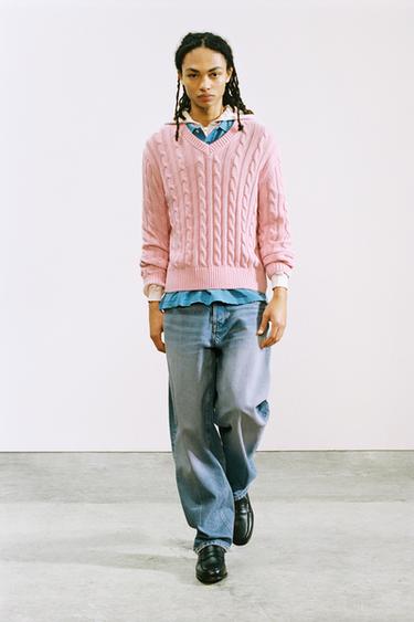 كنزة صوفية بتصميم مضفّر إصدار محدود - وردي الخاص بـ Zara