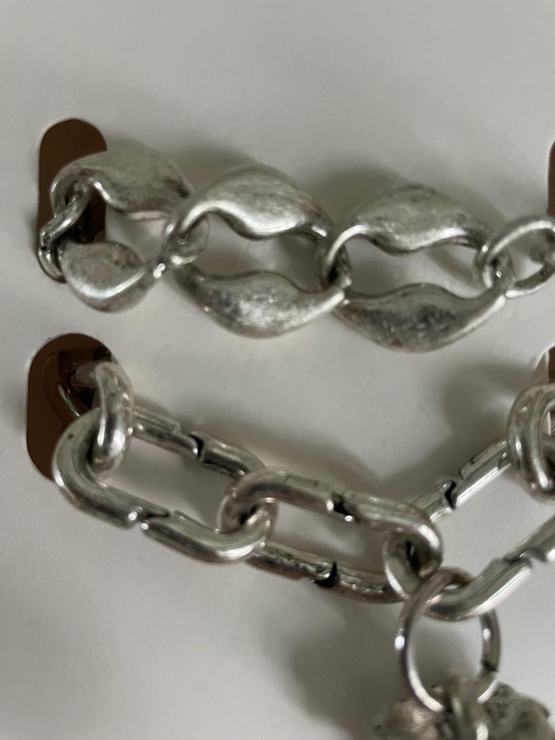 PACK OF 2 METAL BRACELETS WITH HORN PENDANT - Image 3