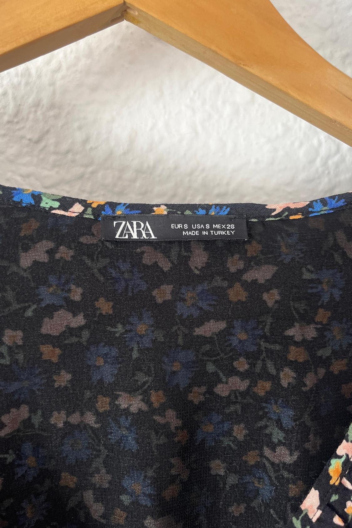PRINTED DRESS WITH FRILLS - Image 2