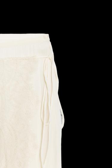 FALDA PAREO ENCAJE ZW COLLECTION - Blanco roto de Zara