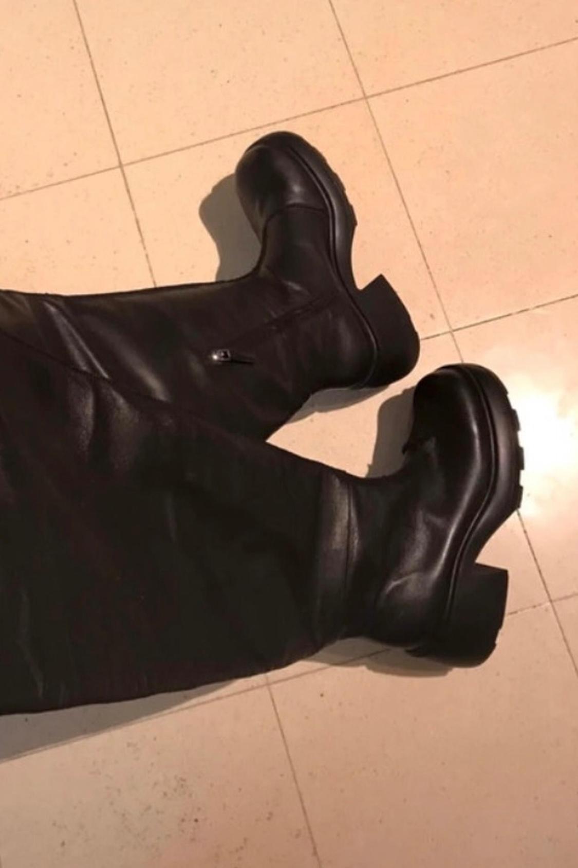 LEATHER KITTEN-HEEL KNEE-HIGH BOOTS - Image 3