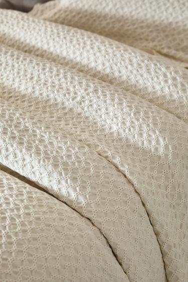 CHILDREN'S MINI WAFFLE TEXTURE BEDSPREAD - Ecru by Zara - Image 6