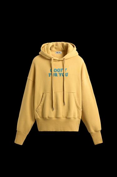 SUDADERA TEXTO CAPUCHA HARRY LAMBERT FOR ZARA X DISNEY - Amarillo de Zara - Imagen 0