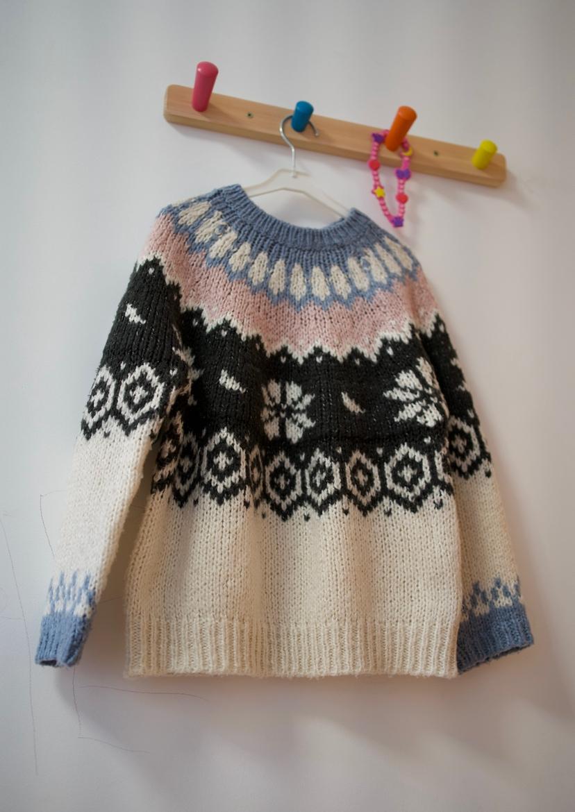 JACQUARD KNIT SWEATER