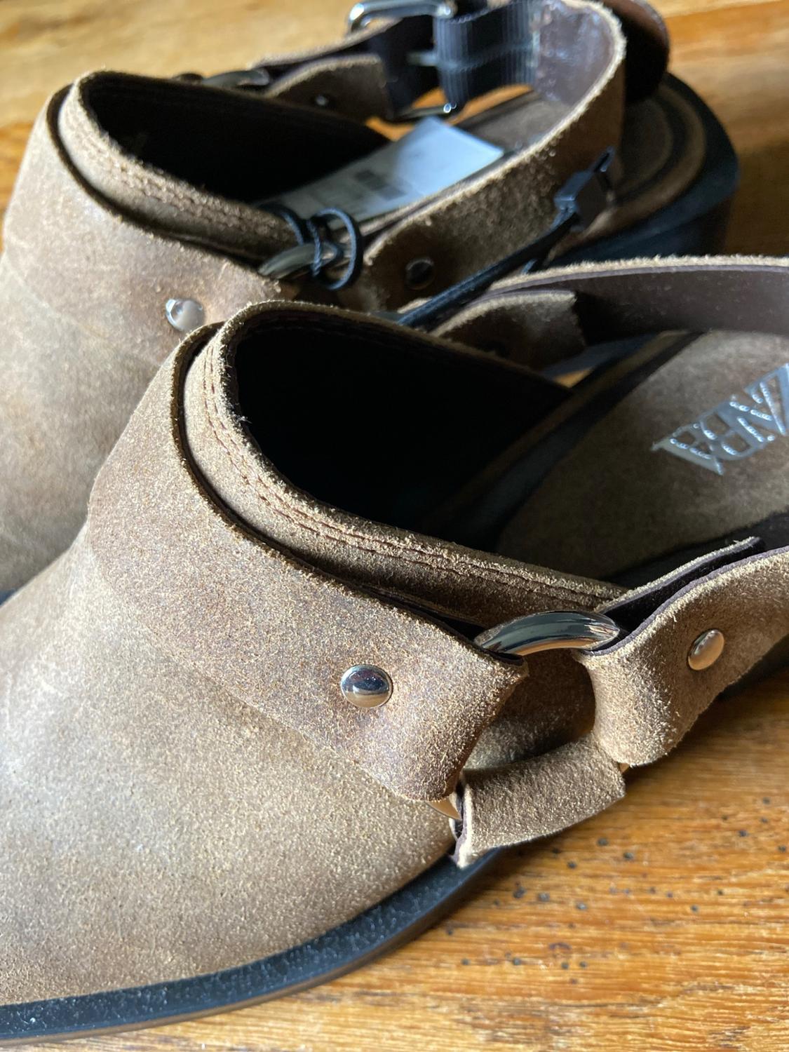 LEATHER BIKER CLOGS - Image 6