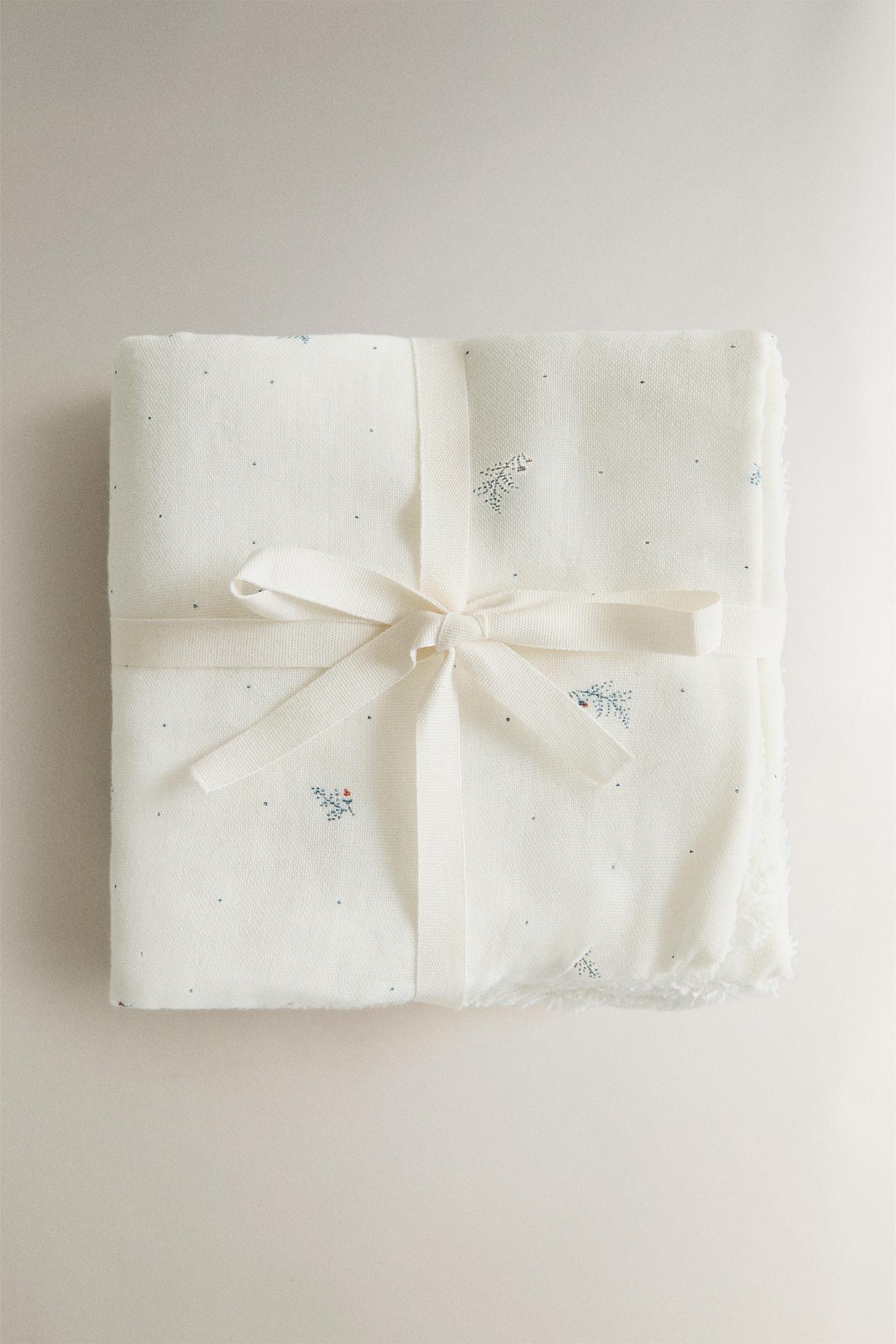 MINI BABY TOWEL WITH LEAF PRINT (PACK OF 3) — Ecru