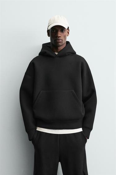 SWEAT EFFET NÉOPRÈNE TEXTE EN RELIEF - Noir de Zara - Image 1