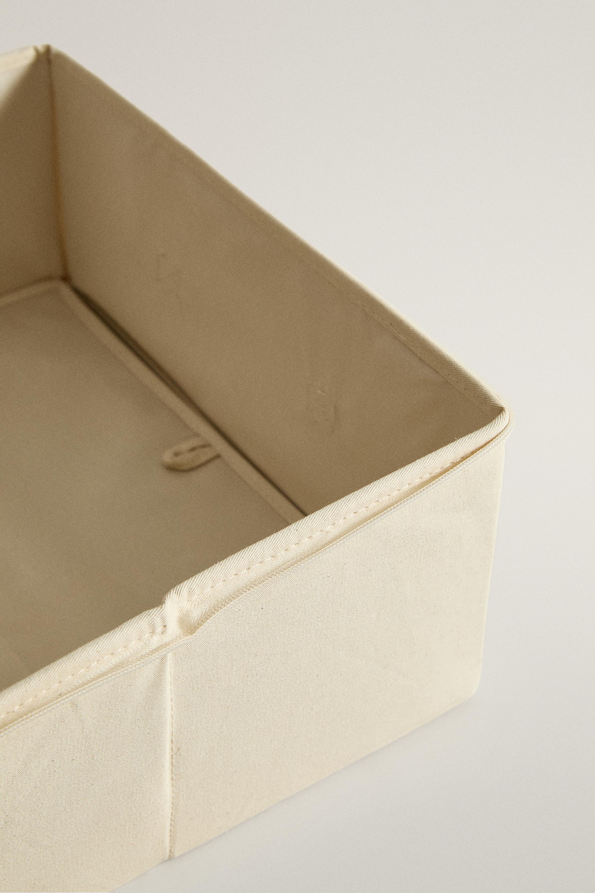 FOLDABLE STORAGE BOX WITH LID