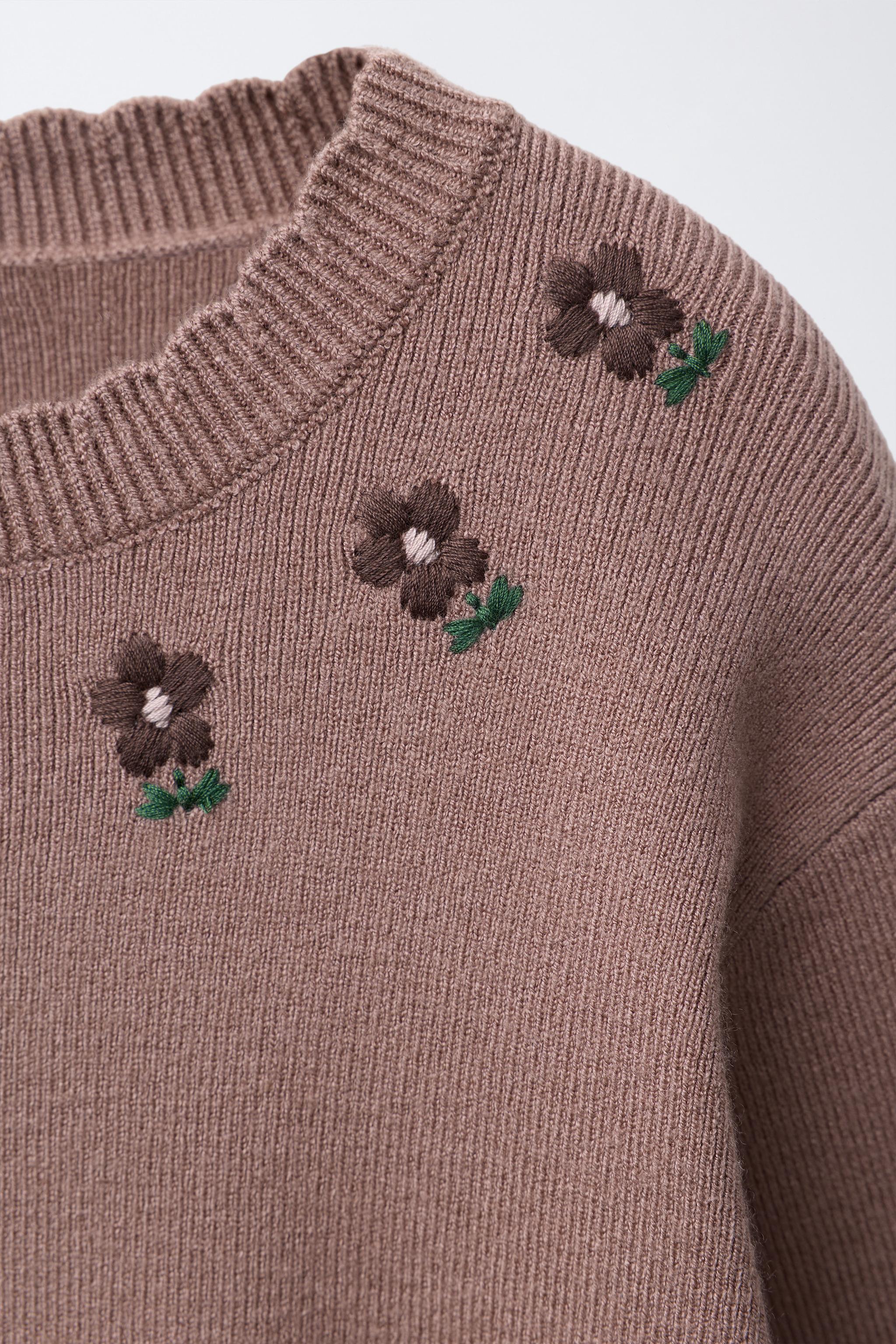 EMBROIDERED FLORAL KNIT JUMPER