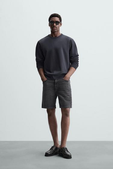 BERMUDA DENIM REGULAR FIT - Carbón de Zara