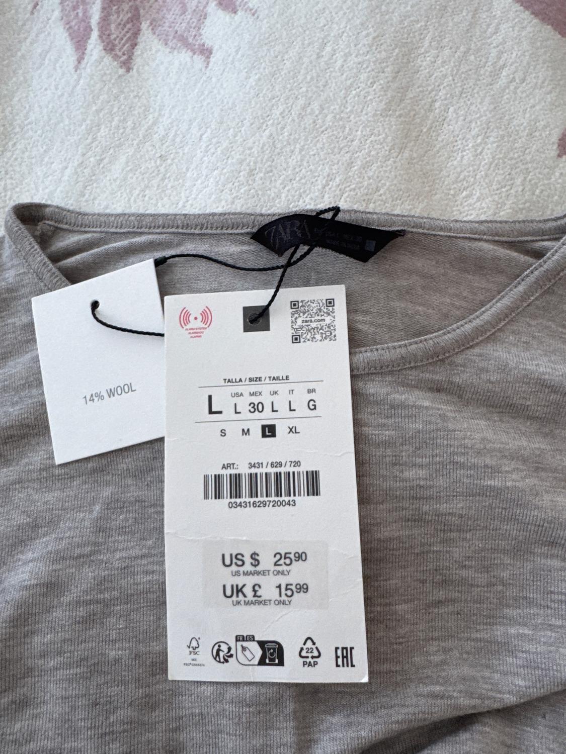 THREE-QUARTER SLEEVE T-SHIRT - Image 3
