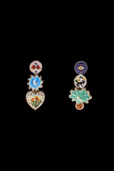PENDIENTES PALMERA FLORES RESINA - Multicolor de Zara