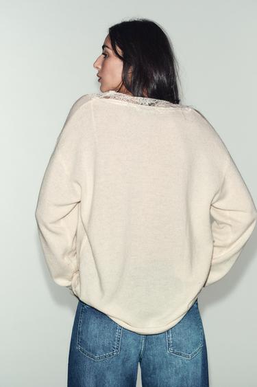 PULL EN MAILLE AVEC DENTELLE - Écru de Zara - Image 4