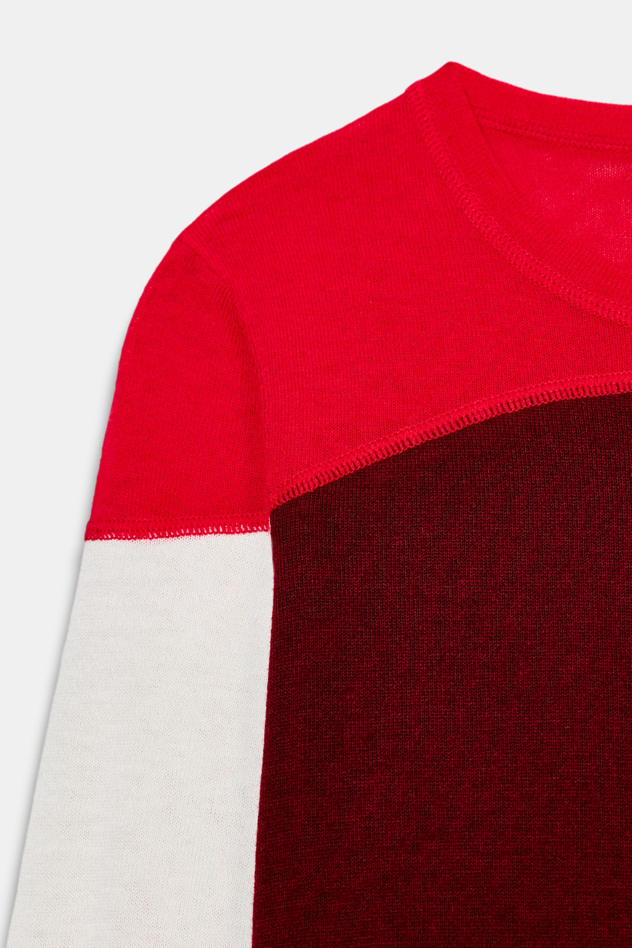 PULL EN MAILLE FINE AVEC LAINE