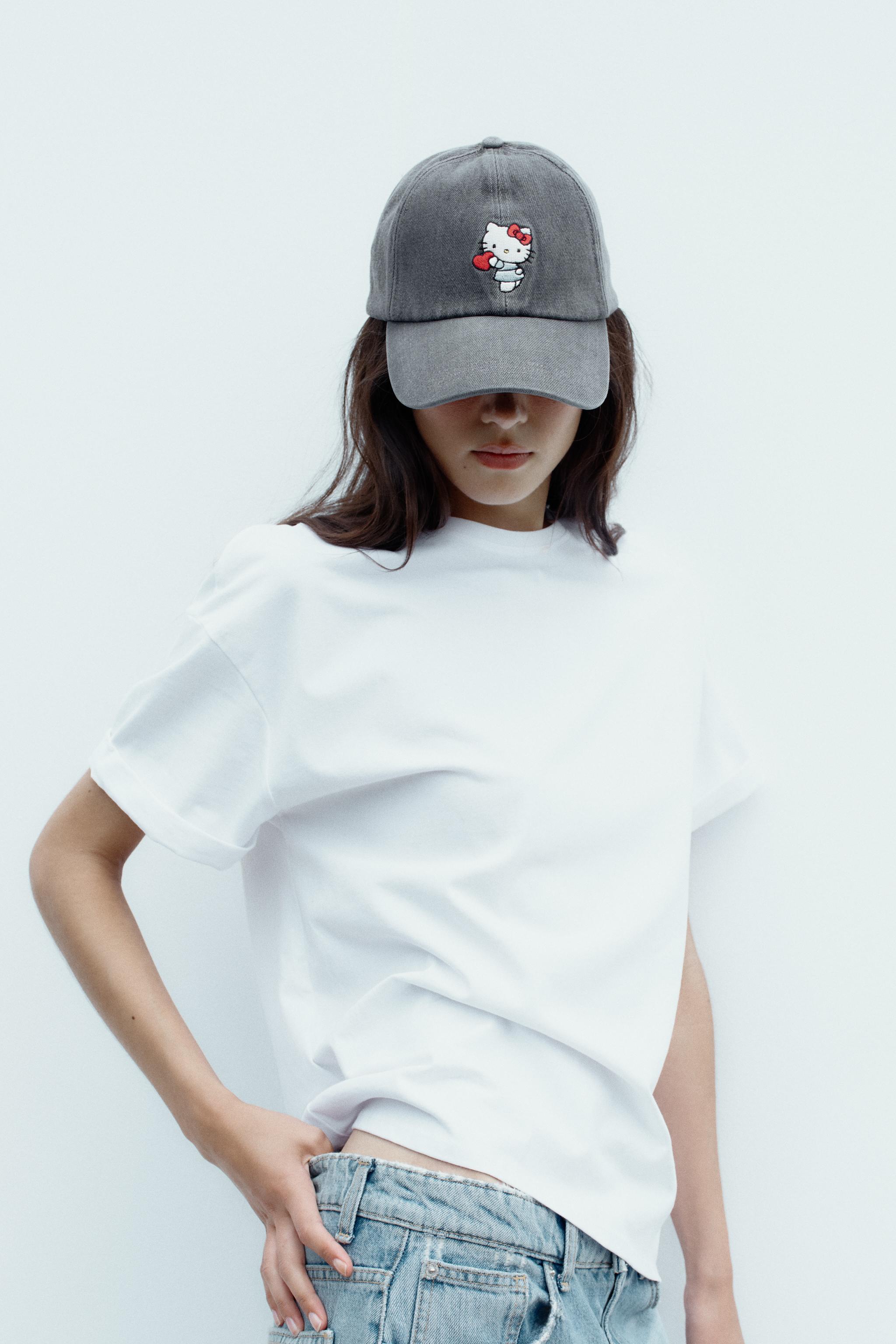 HELLO KITTY © 2025 SANRIO DENIM CAP