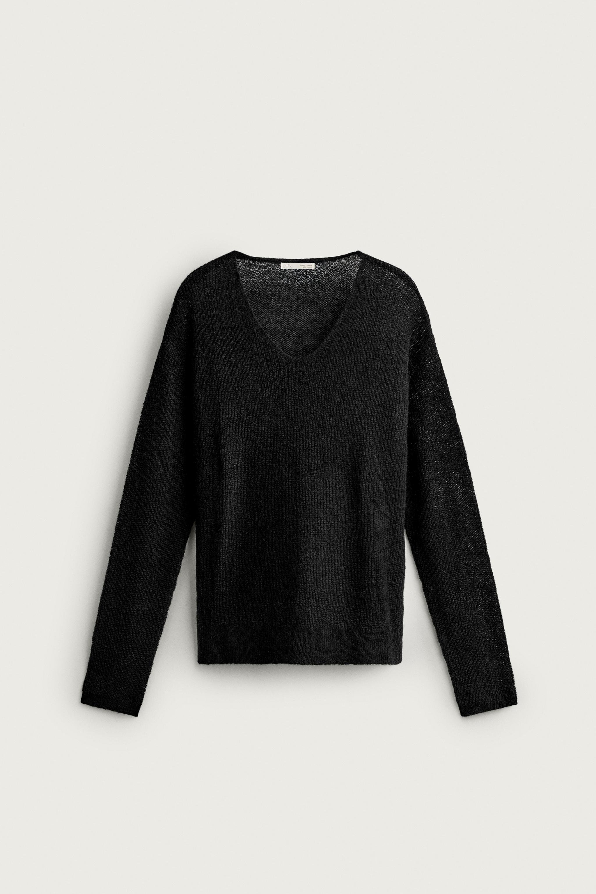 TEXTURED V-NECK SWEATER