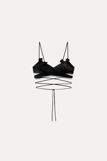 TOP CROP CRUZADO FLORES - Negro de Zara