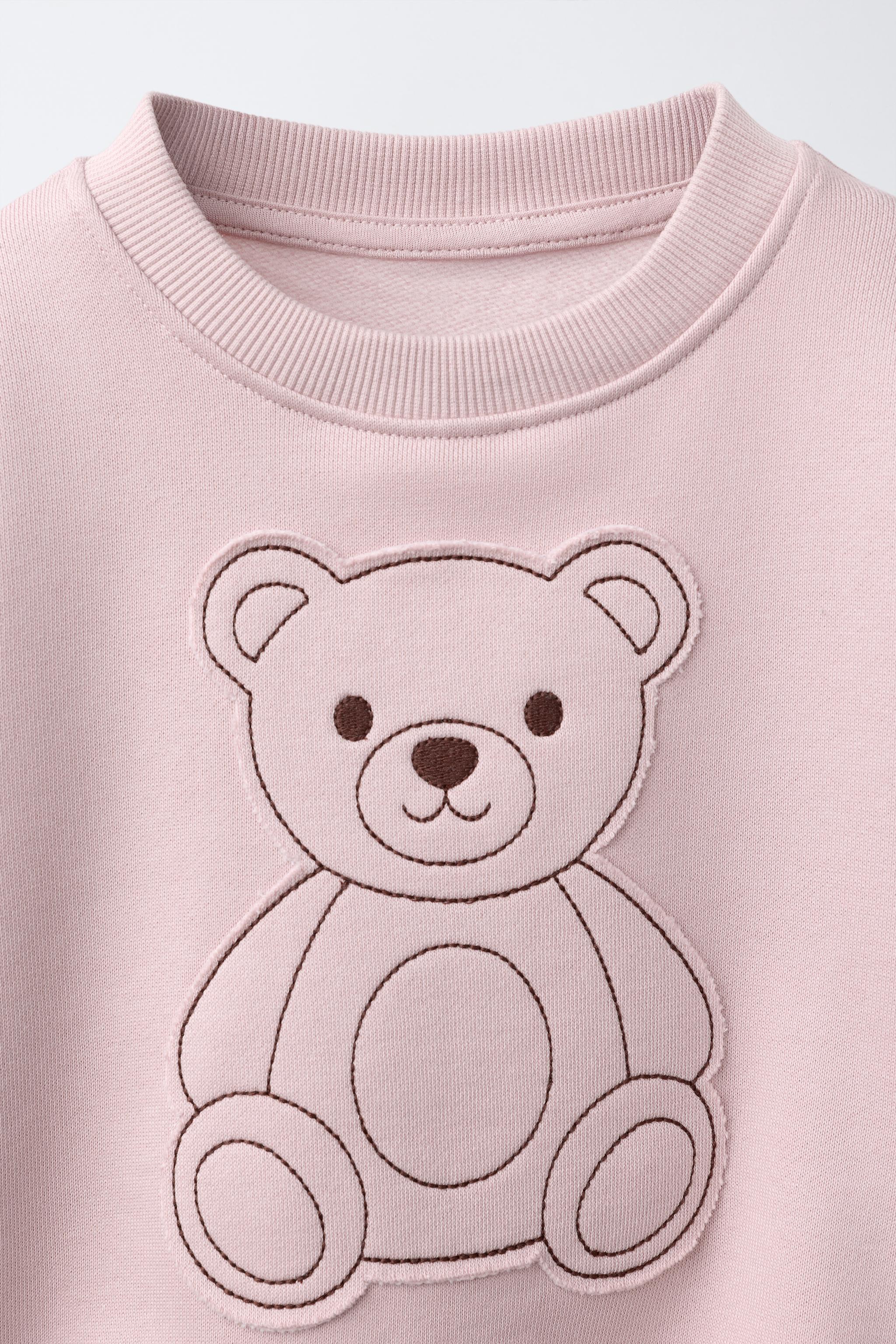 BEAR PATCH SWEATSHIRT