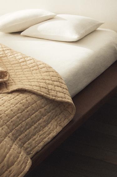 SILK COTTON QUILT - Beige by Zara