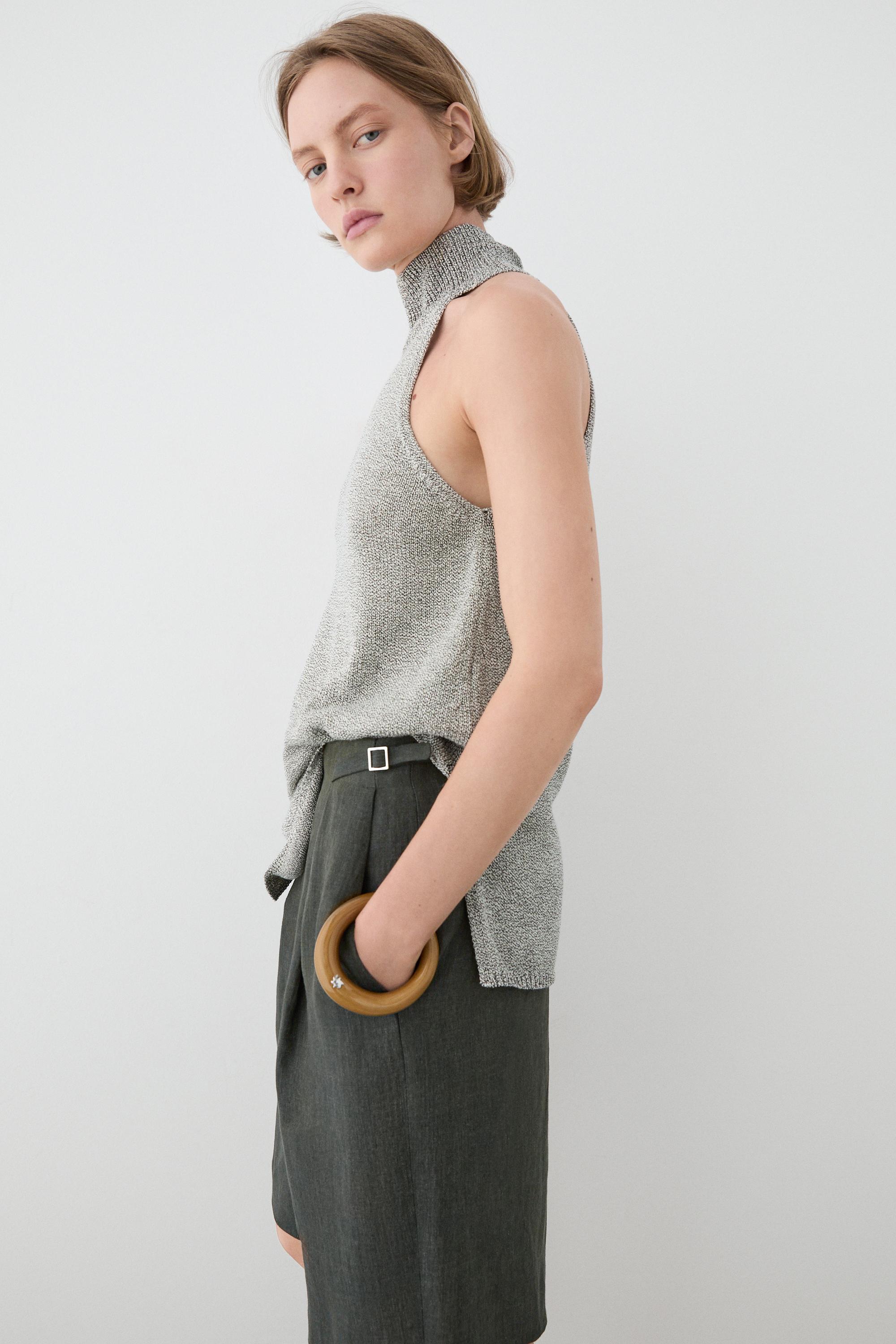 Top en maille à encolure américaine