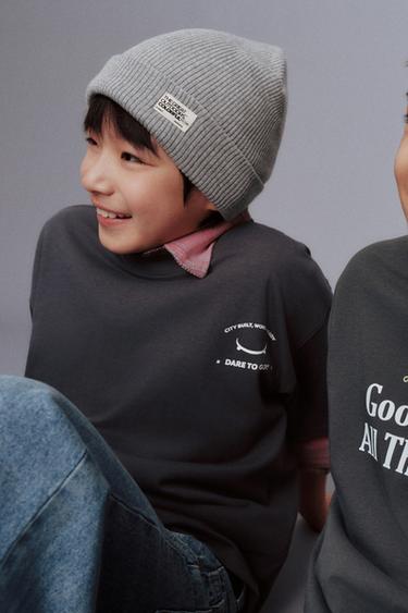 MŨ LEN GÂN DỆT KIM ĐÍNH NHÃN - Màu xám từ Zara