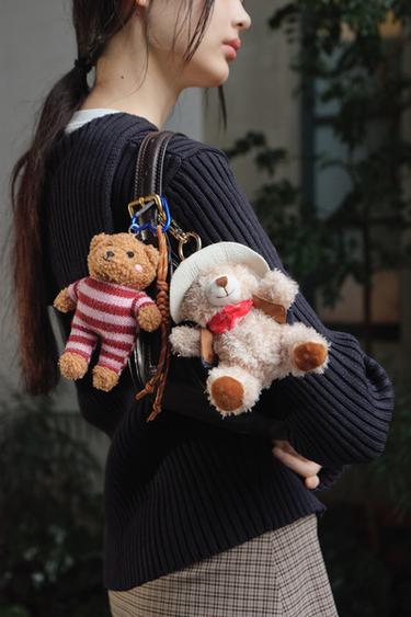 STRIPED TEDDY BEAR CHARM KEY RING - camel by Zara