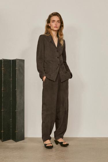 Zara LOOK 03 - Black gold - Image 0