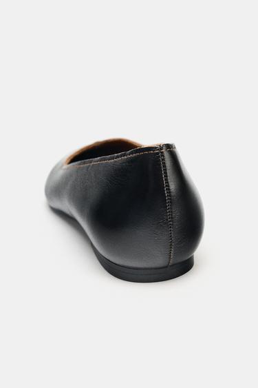 BALLERINES EN CUIR AVEC SURPIQÛRES - Noir de Zara - Image 5