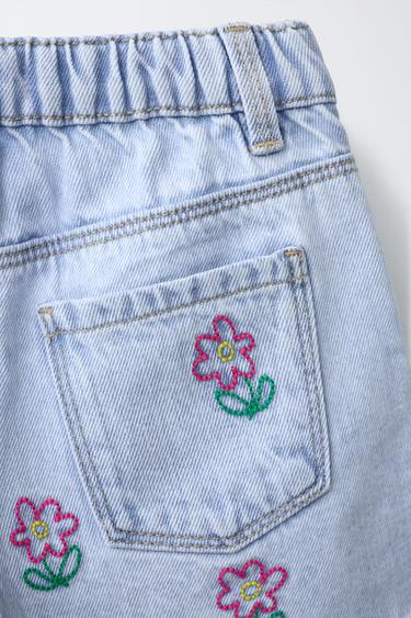 MOM FIT DENIM BERMUDA SHORTS WITH EMBROIDERED FLOWERS - Blue by Zara - Image 3