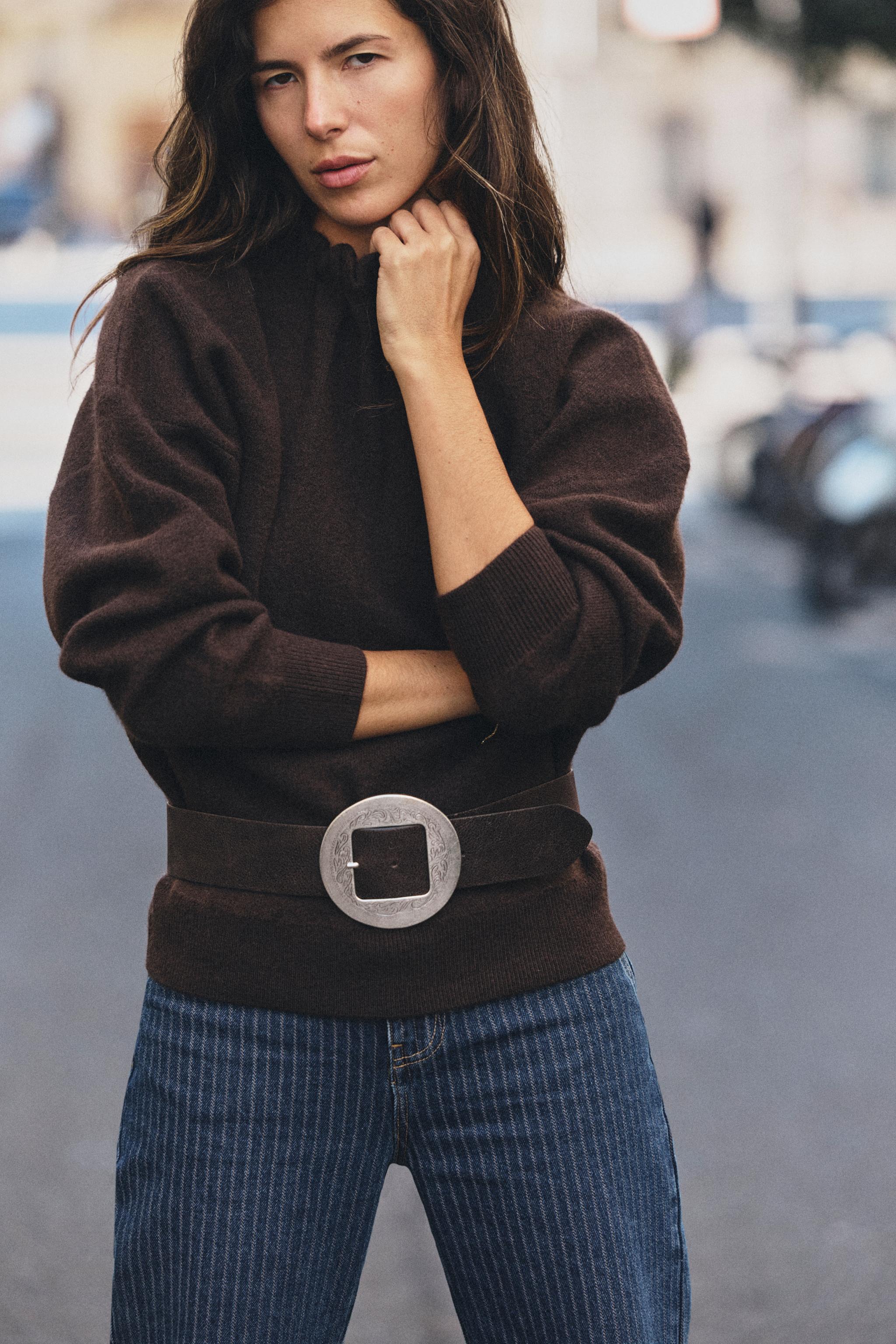 45r ダークブラウン レザー ベルト ラウンドバックル 100%レザー ラウンドバックルベルト - ブラウン | ZARA Japan / 日本