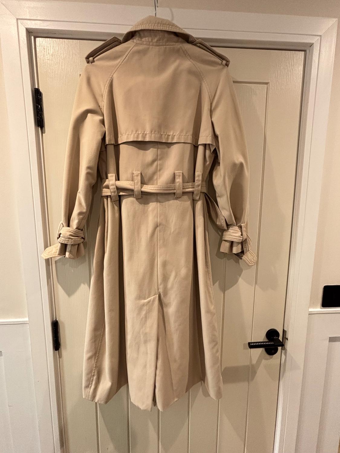 TRENCH COAT WITH BELT. - Image 2