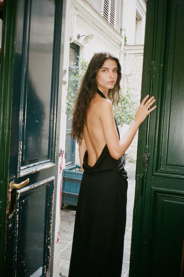 VESTIDO MIDI FLUIDO DRAPEADO - Negro de Zara