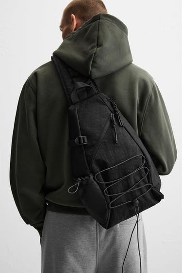 UMHÄNGETASCHE AUS FUNKTIONSSTOFF - Schwarz von Zara - Bild 0