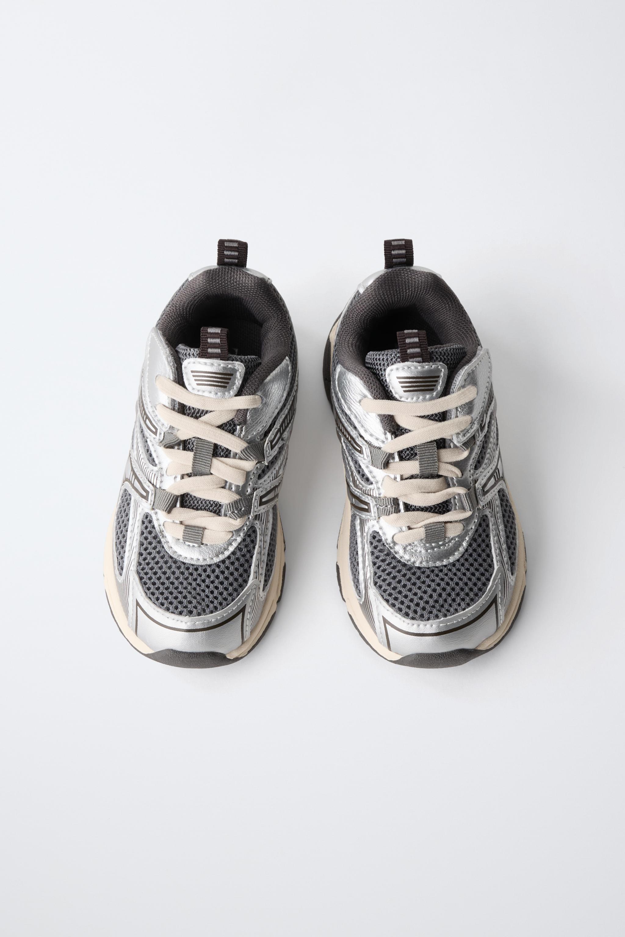 METALLIC SNEAKERS